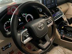 تۆیۆتا لاند کروزەر